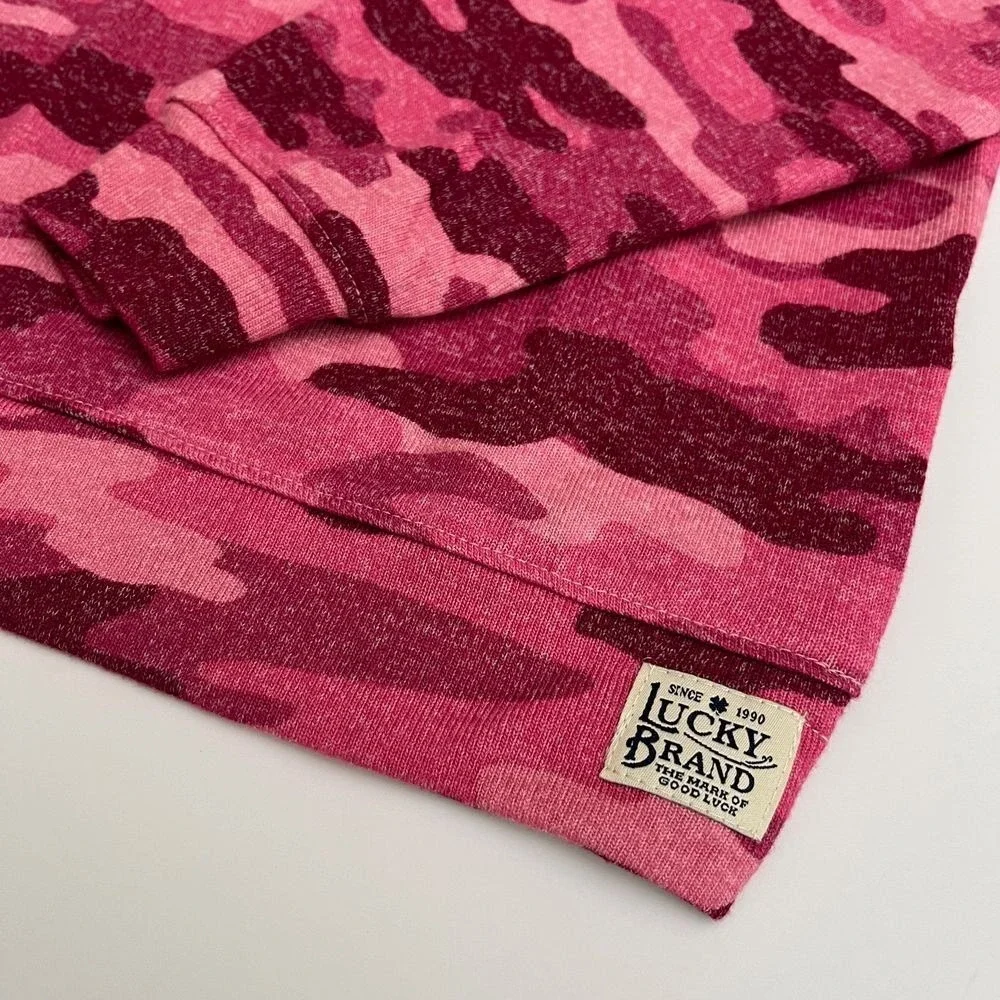 Lucky Brand Girl Youth Pink and Camo Sweaters,‎ Lucky Sweaters, Lucky Brand M10